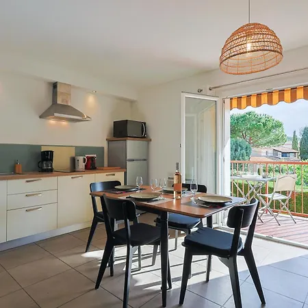 A Deux Pas De La De Sable * Le Pradet