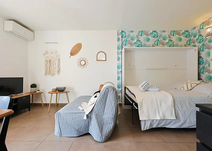 A Deux Pas De La De Sable Apartment